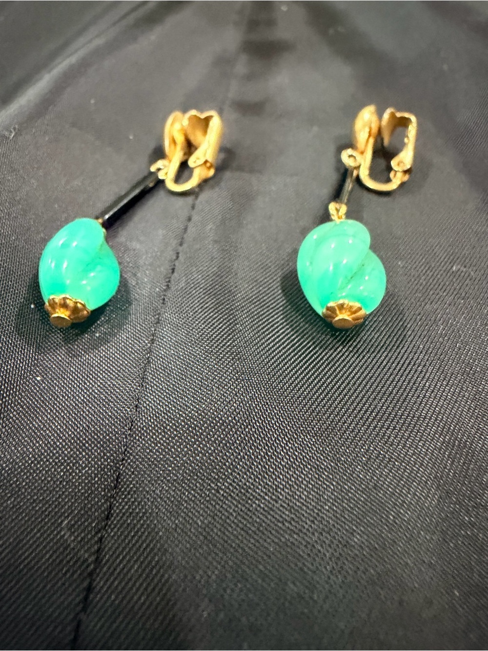 Vintage Green Bead Drop Clip-On Earrings - Unbranded - Picture 6 of 8